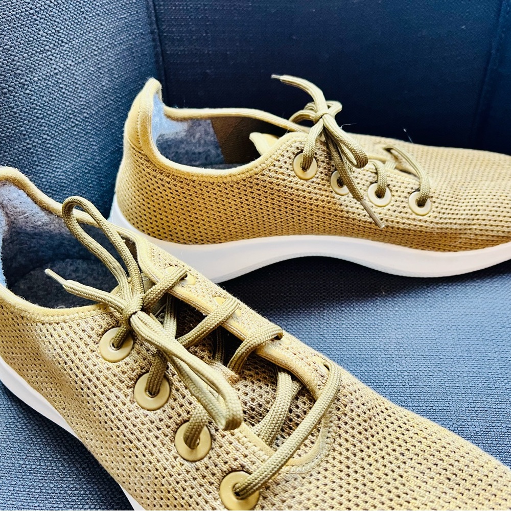 Allbirds lightweight Tree Runner like new